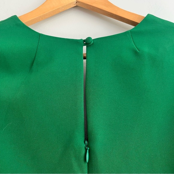 Milly Emerald Green Nicole Dress Size 4 V Neck Mini Sheath Ruffle 3/4 Sleeves - Picture 7 of 13